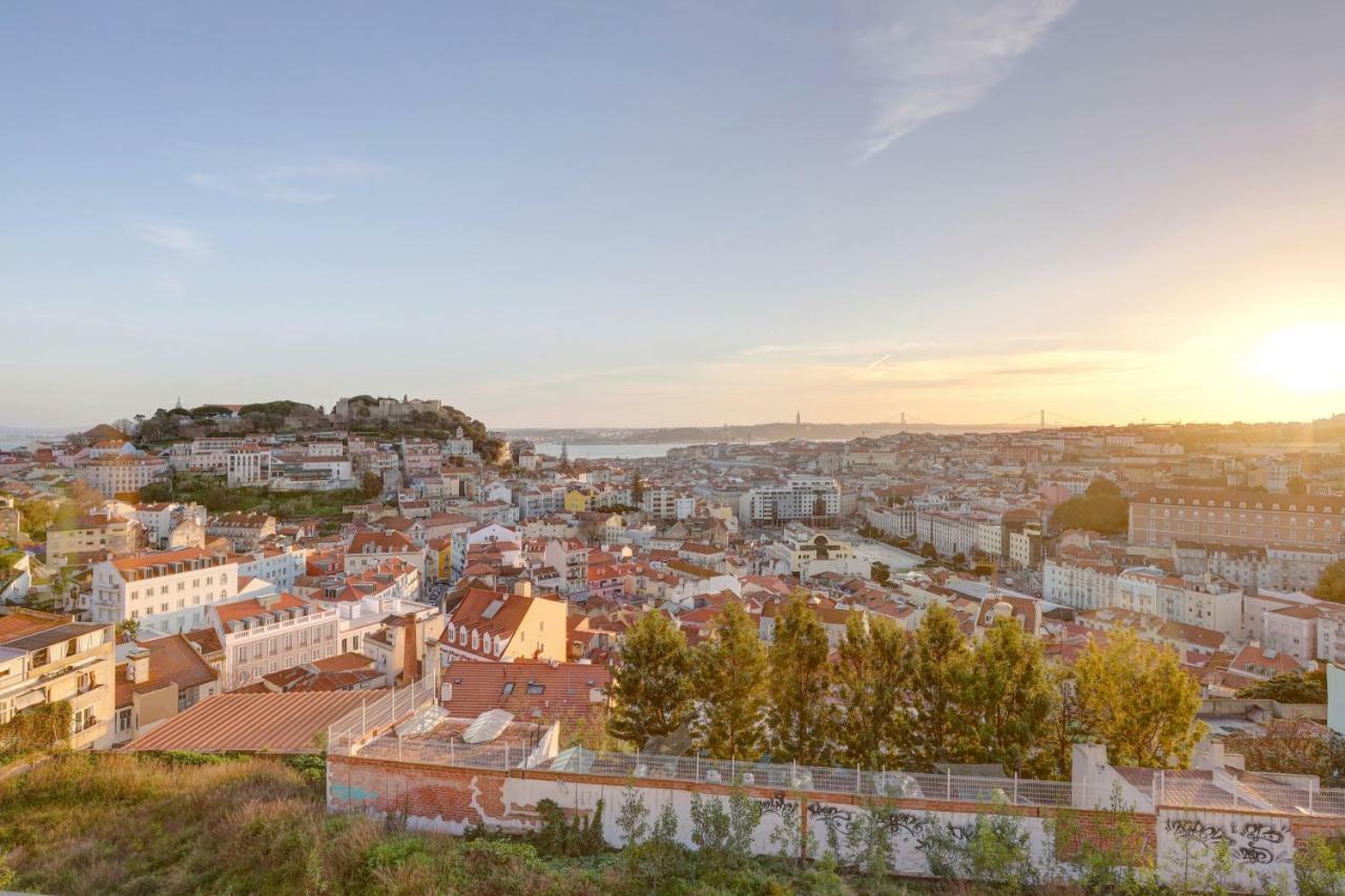 Luxury Graca Apartment The Most Amazing View Of Лиссабон Экстерьер фото